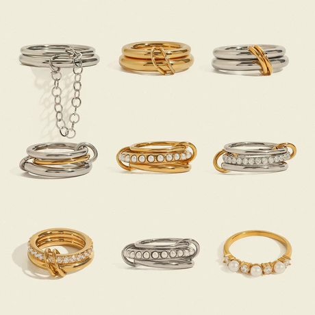 Simple Gold Band - Minimal Chic Style